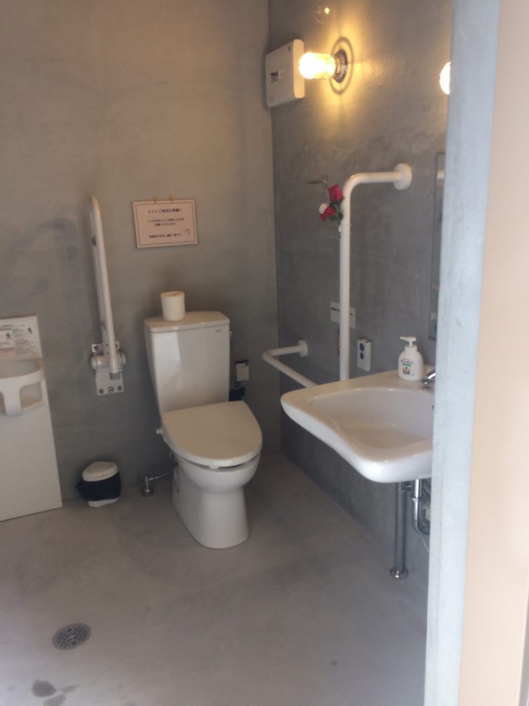 百島福田港トイレ